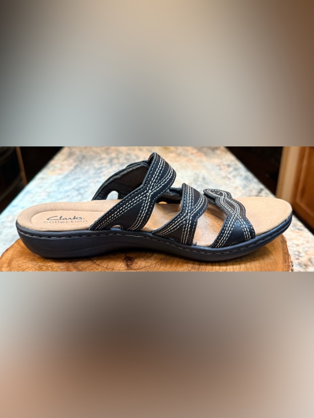 Clarks Leisa Collection Sandals  8 Leather Adjustable Velcro Comfort Slides - Picture 9 of 10